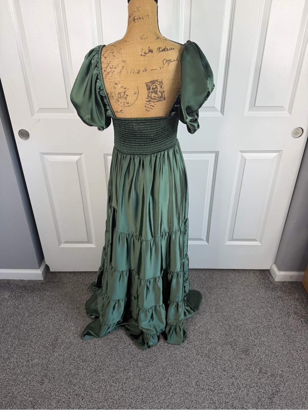 Free People Green Satin Puff Sleeve Tiered Maxi Dress Size M NWOT - Picture 14 of 16